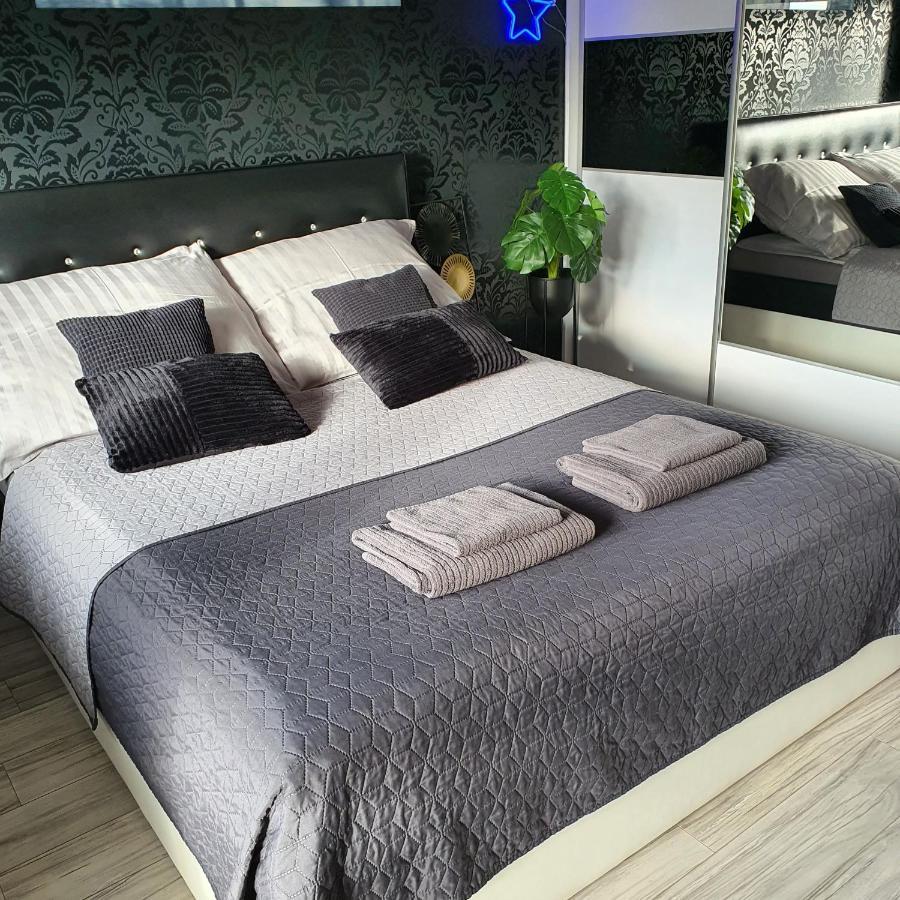 Spoldzielcza 22 Apartament Sky Line كوادسكوم المظهر الخارجي الصورة